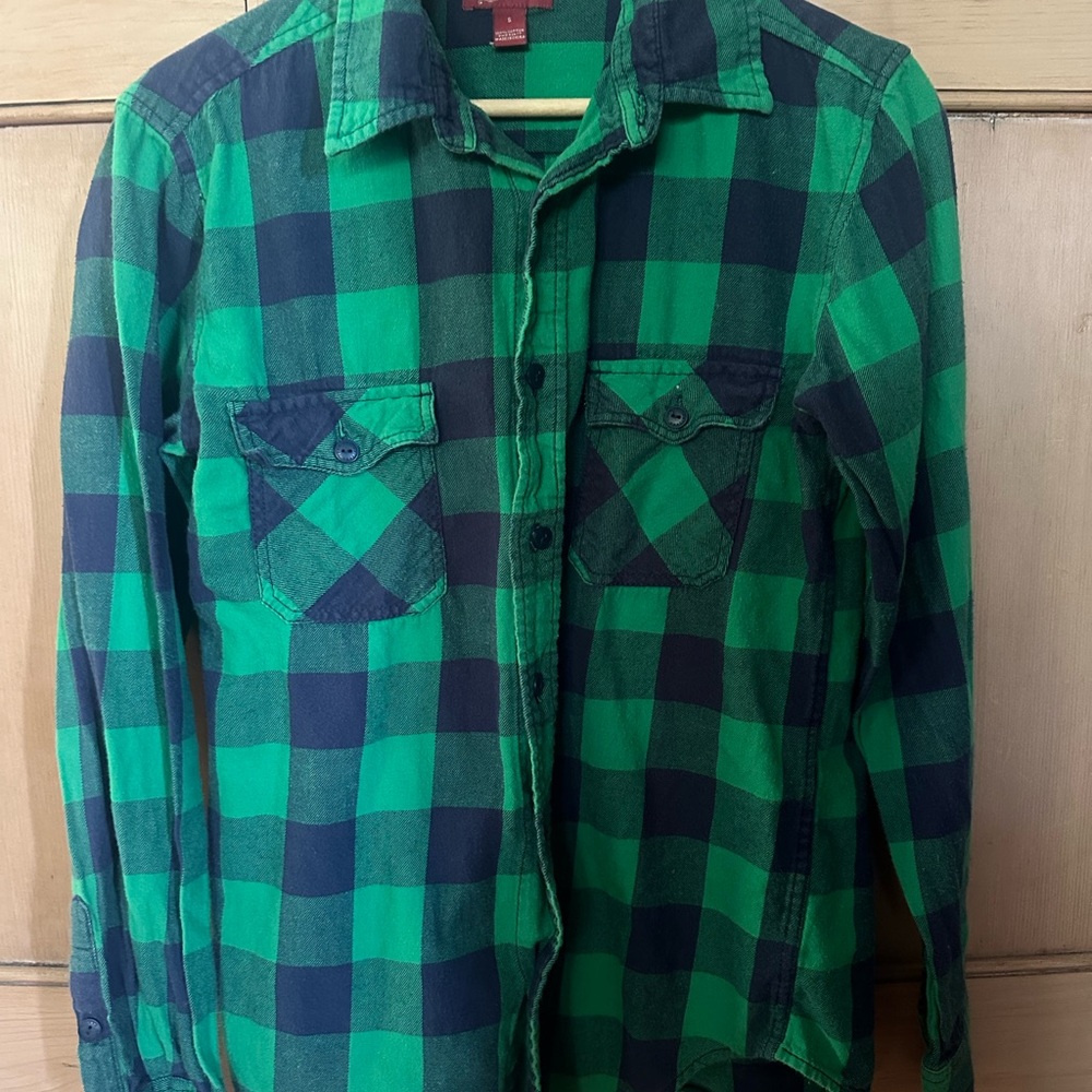 Arizona Jean Company Green and Blue Plaid Button Down Shirt